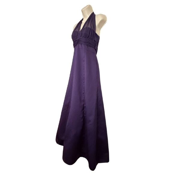 David's Bridal Plum Bridesmaid Prom Halter floor Length Dress Size 2 - Picture 6 of 12